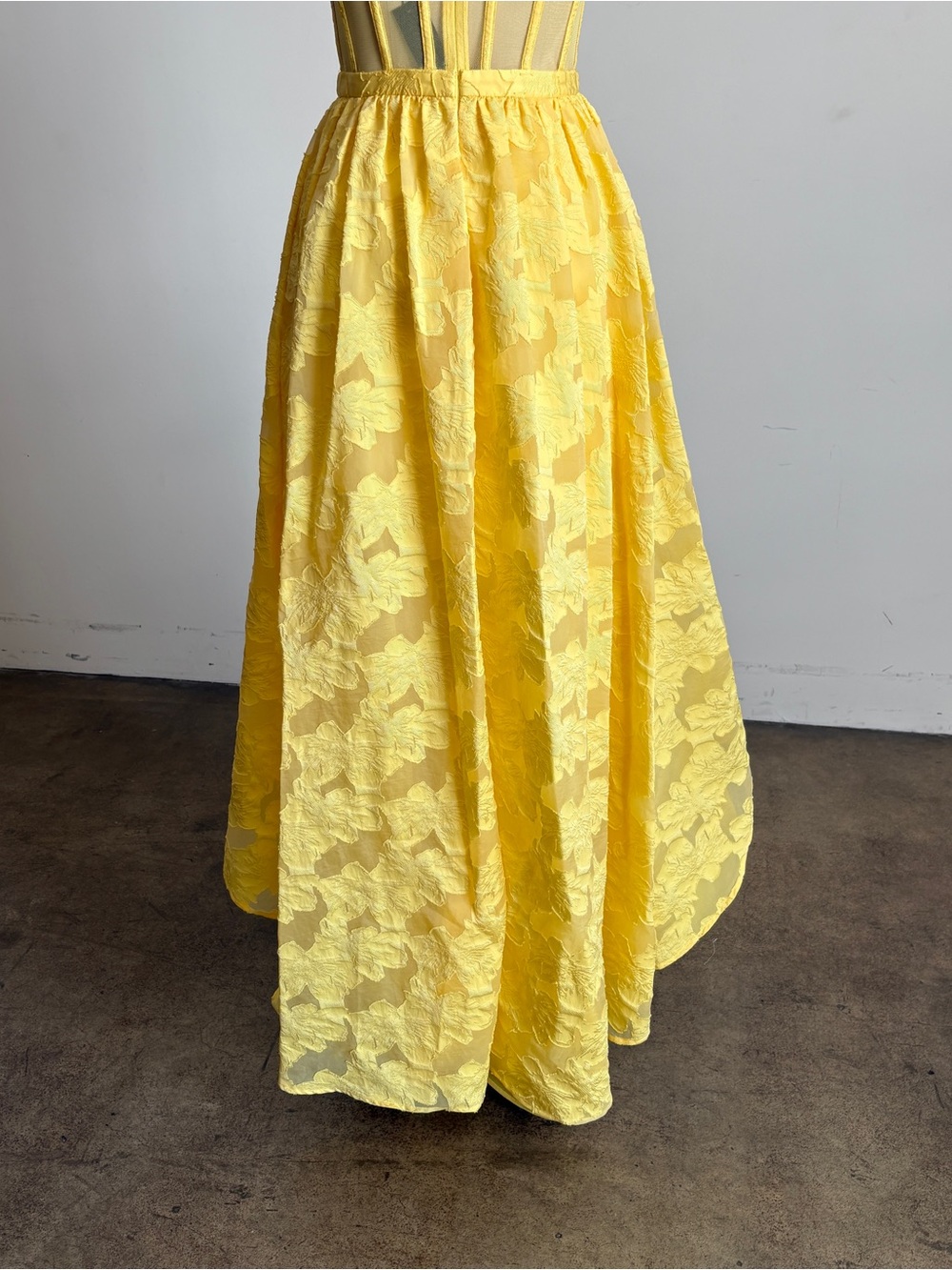 $448 NWT BCBGMaxAzria High Low Organza Tulle Gown in Camomile Sz 4 - Picture 7 of 14